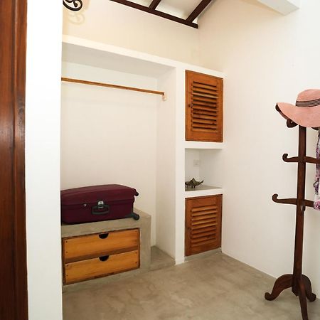 Summer House - Private Villa Close To International Airport Bia Джа-Ела Екстериор снимка