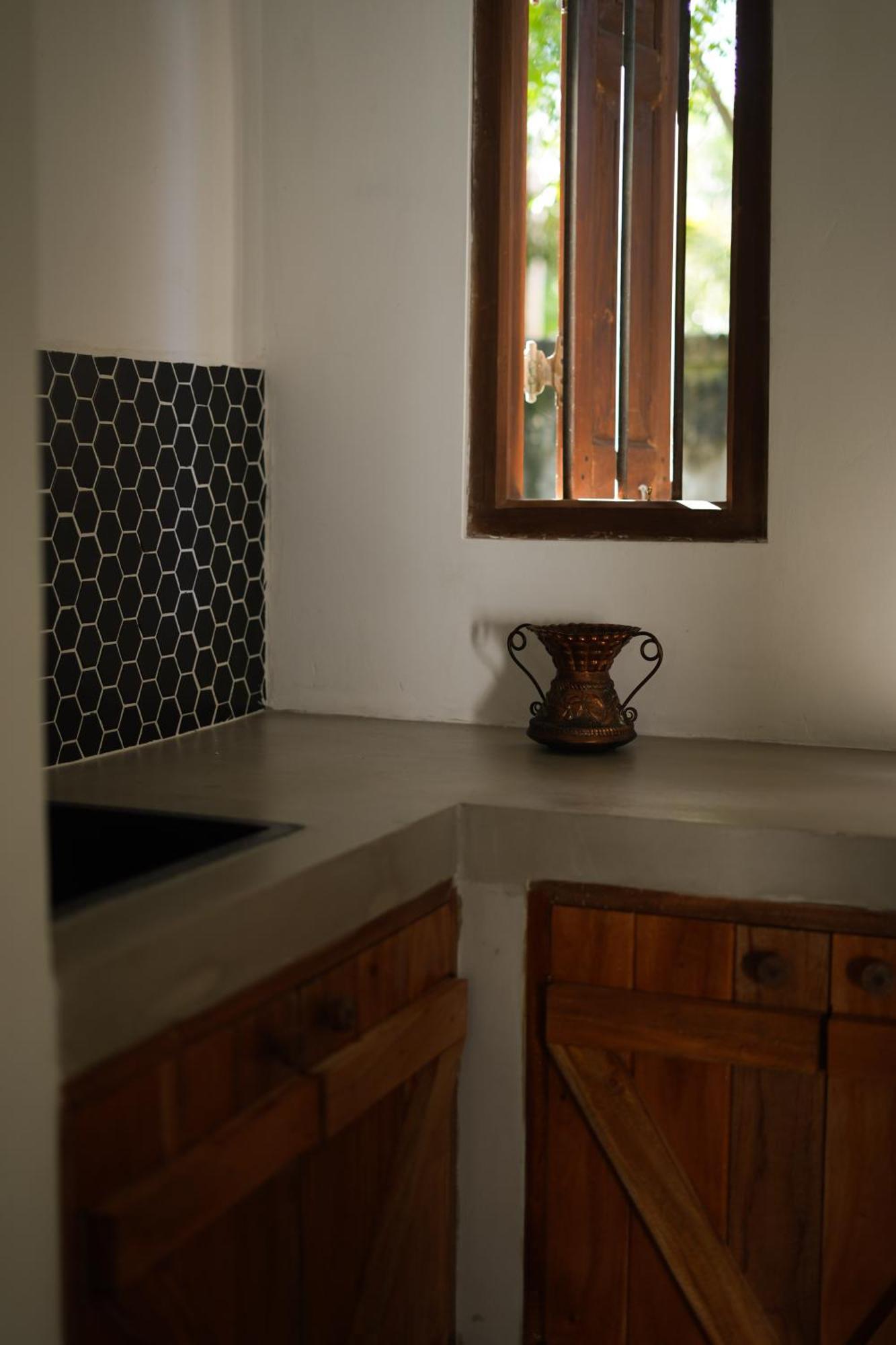 Summer House - Private Villa Close To International Airport Bia Джа-Ела Екстериор снимка