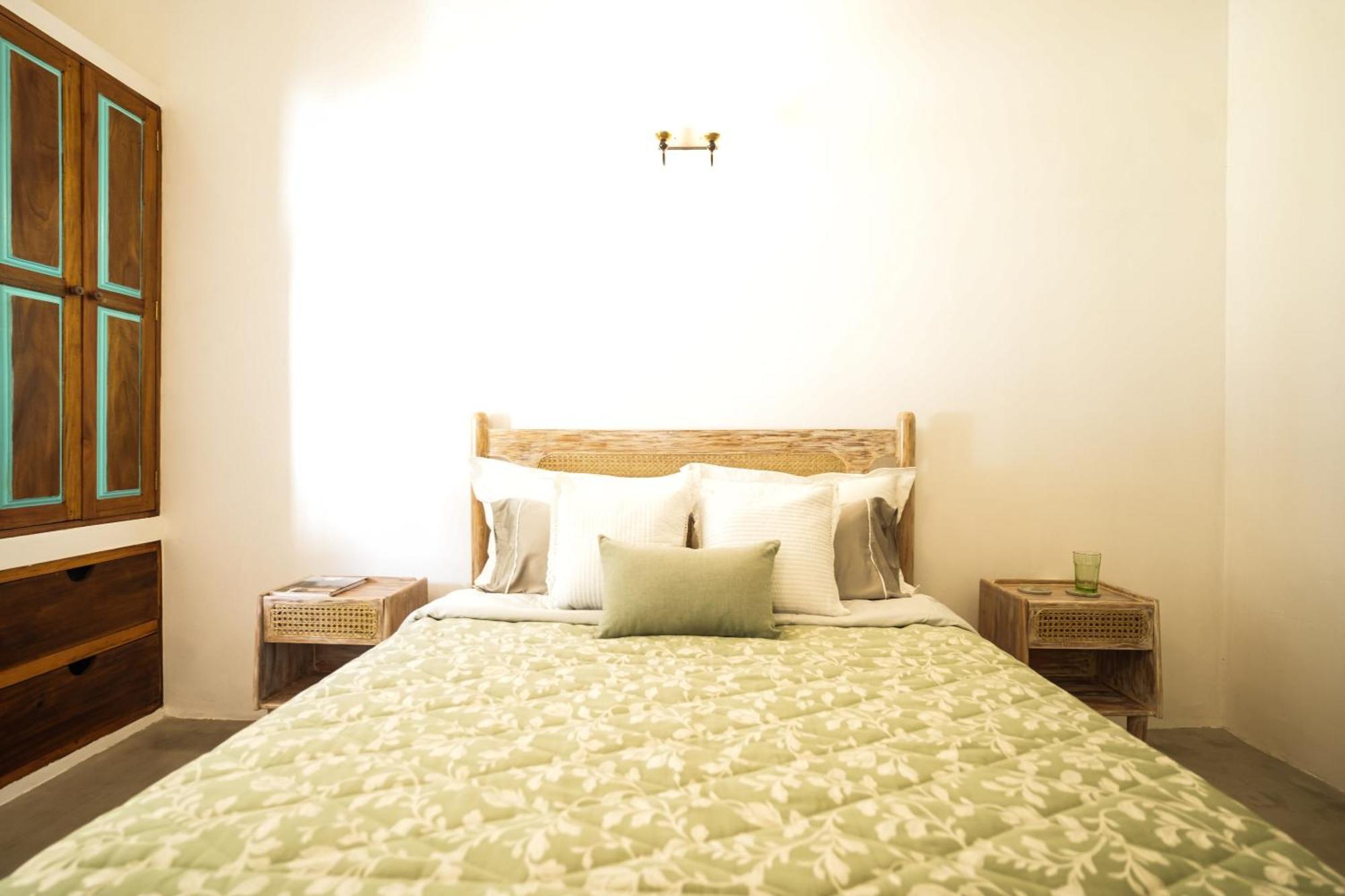 Summer House - Private Villa Close To International Airport Bia Джа-Ела Екстериор снимка